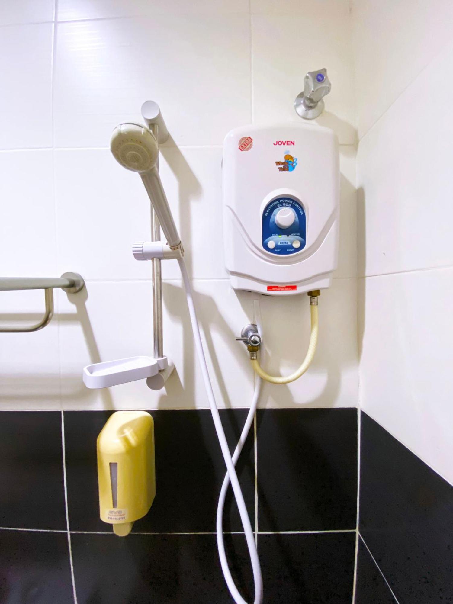 Hotel Ze Xiang - Desa Jaya Ikea Self Check In Johor Bahru